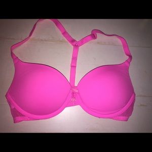 32B VSPink Wear Everywhere Push-up bra.front close